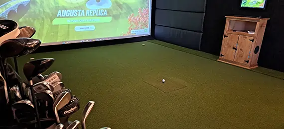Indoor golf simulator installed by SYNLawn