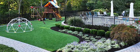 synlawn-backyard-playground Backyard artificial grass playground from SYNLawn