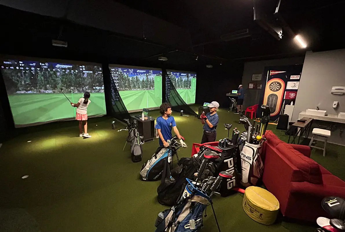 synlawn-cc-indoor-golf-img-7